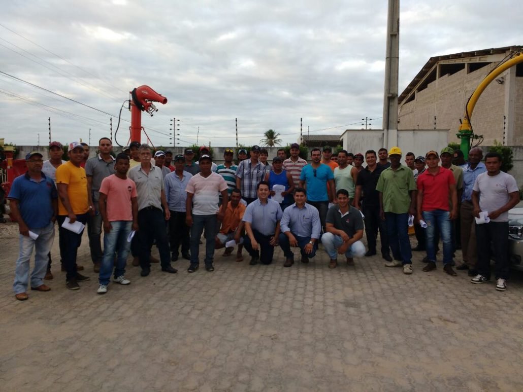 Treinamento das Recolhedoras de café MIAC nas filiais de Linhares, Teixeira de Freitas e Treinamento das Recolhedoras de café MIAC nas filiais de Linhares, Teixeira de Freitas e